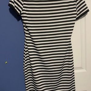 midi length black&white stripped bodycon dress